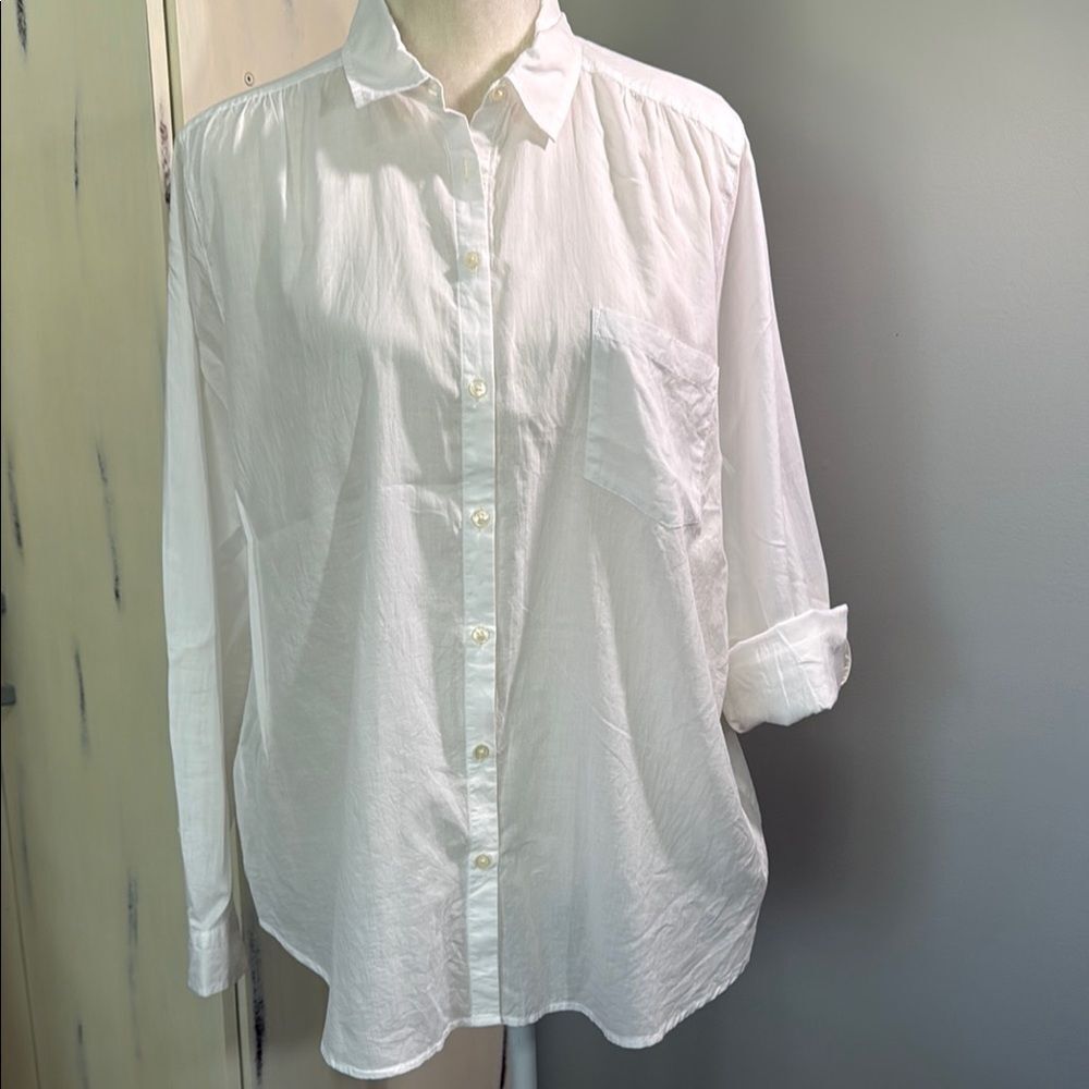 Ann Taylor The Perfect Shirt Crisp White Button up